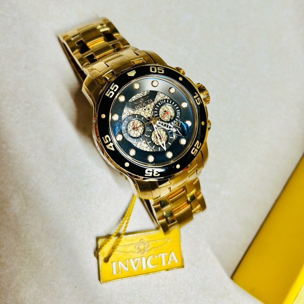 New Invicta Men's Gold and Black Scuba Watch Originally $895